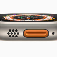 Apple-Watch-Ultra-Orange-Alpine-Loop-Action-button-220907_big.jpg.large